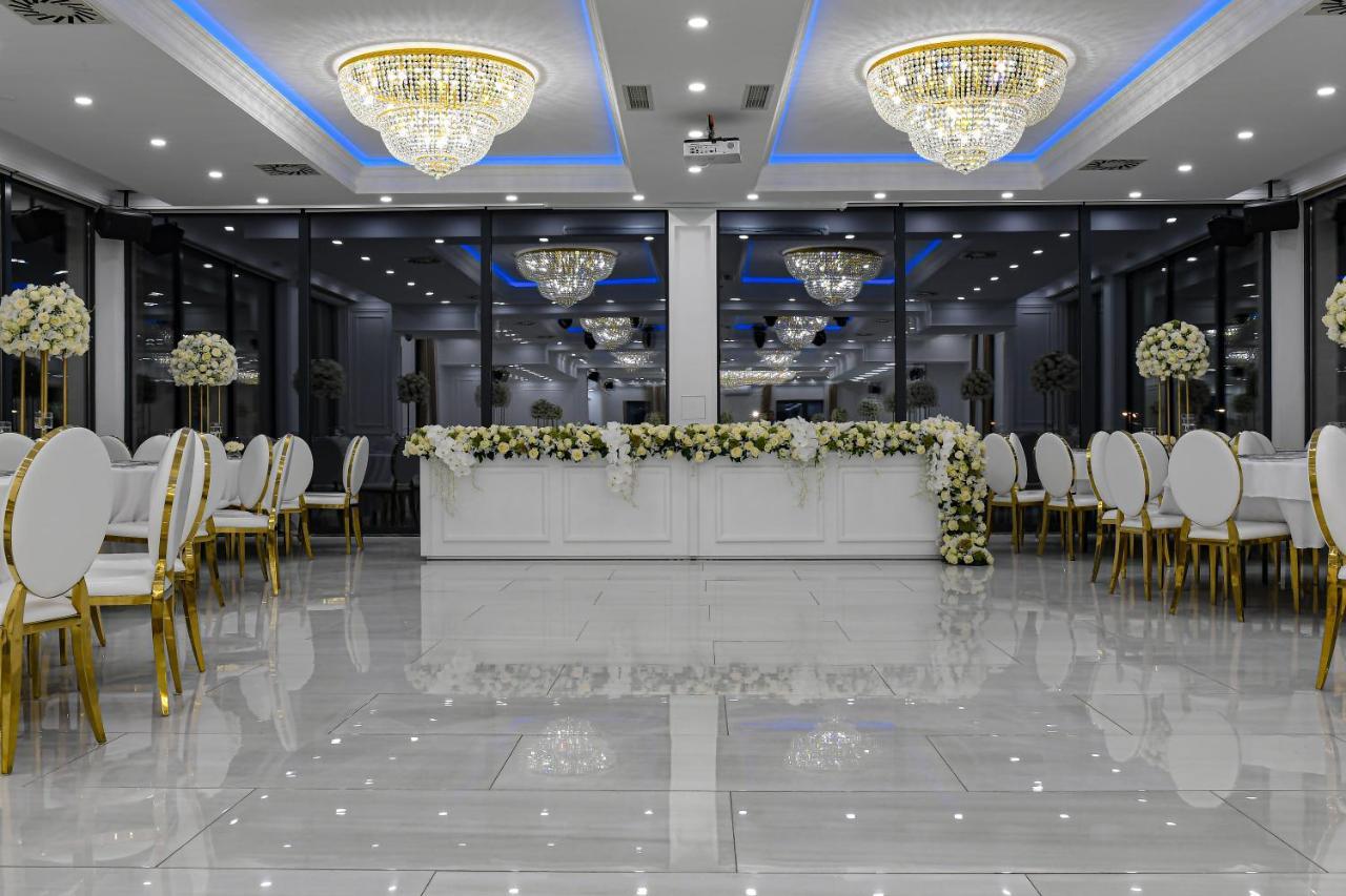 S Club Resort Hotel Aqua Park And Spa 贝尔格莱德 外观 照片