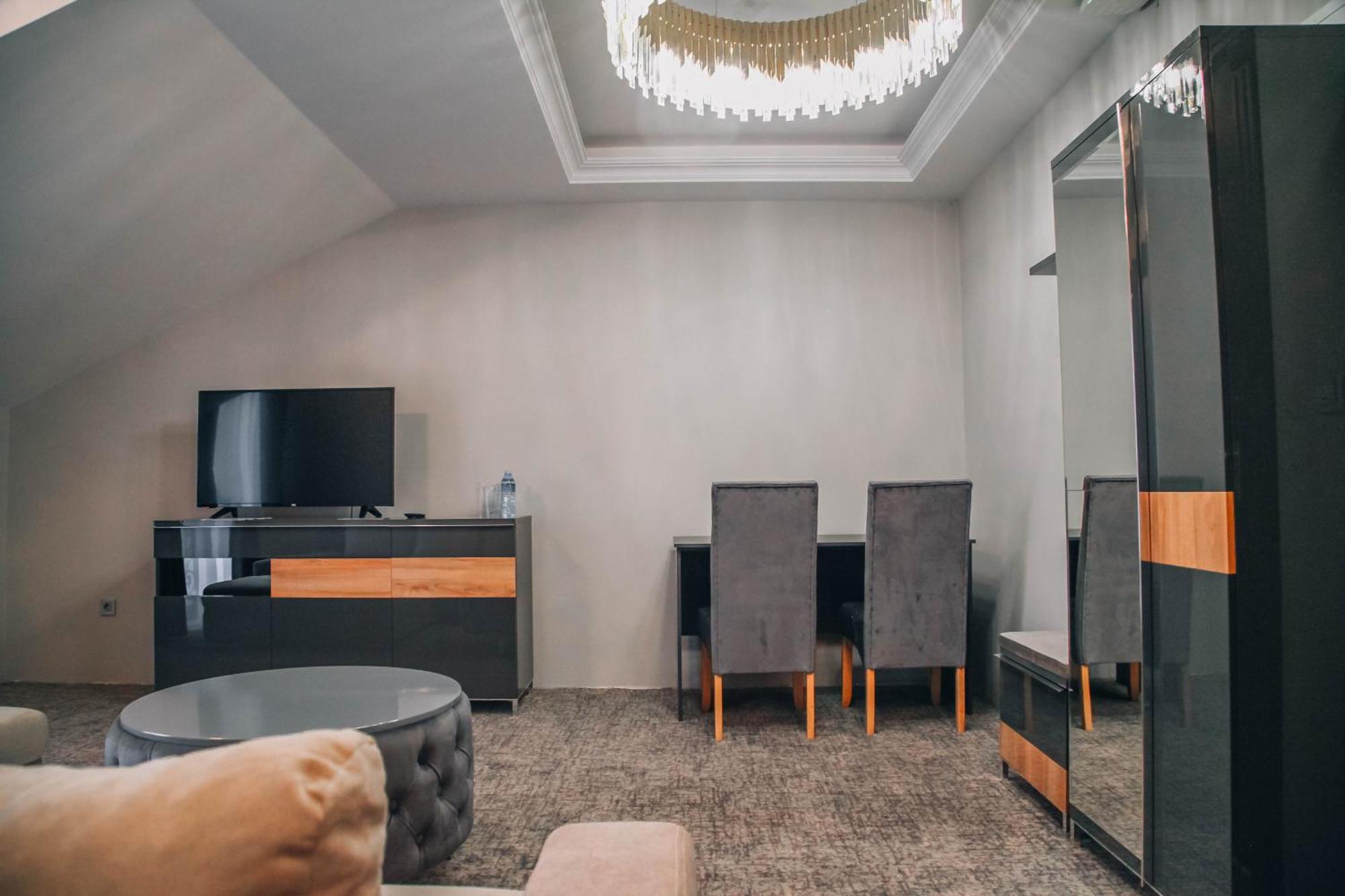 S Club Resort Hotel Aqua Park And Spa 贝尔格莱德 客房 照片